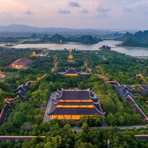 Tour Du Lịch Miền Bắc 2 Ngày 1 Đêm tham quan Chùa Bái Đính quần thể tâm linh lớn nhất Việt Nam