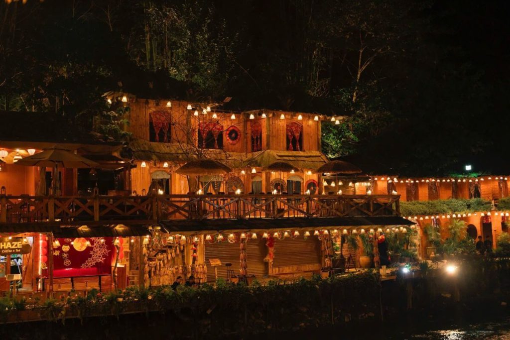 Công Ty Du Lịch Tầm Nhìn Việt