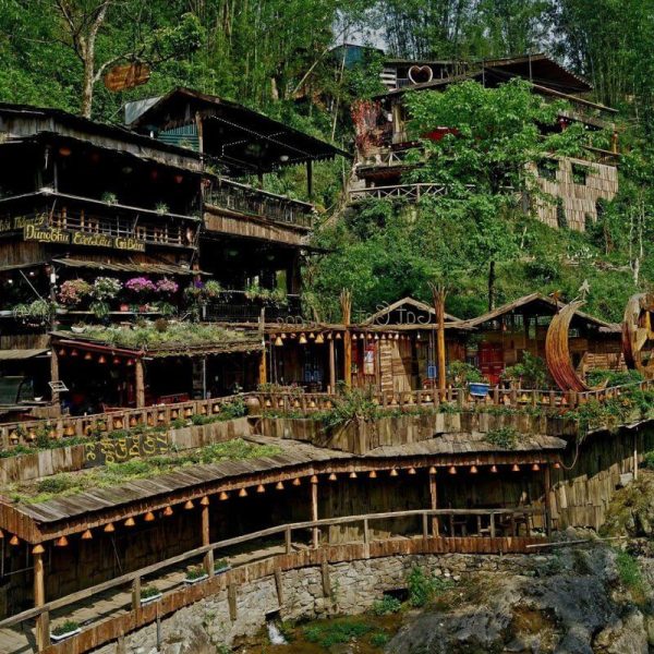 Tour Du Lịch Tây Bắc 3 Ngày 2 Đêm tham quan Sapa và bản Cát Cát