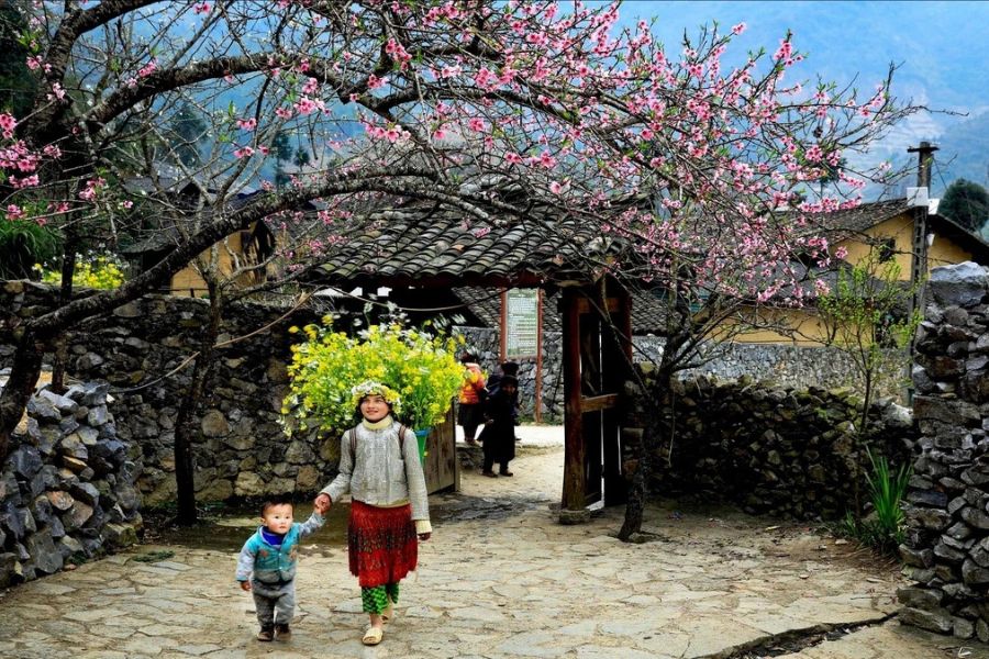 Tour Hà Giang - Làng văn hóa Lũng Cẩm