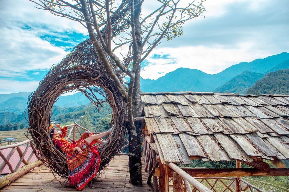 View toàn cảnh Sapa trong Tour Du Lịch Tây Bắc 3 Ngày 2 Đêm View toàn cảnh Sapa trong Tour Du Lịch Tây Bắc 3 Ngày 2 Đêm