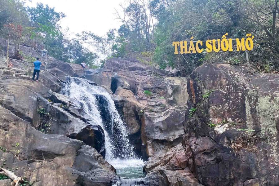 Suối Mỡ Bắc Giang - Dòng Suối Hoang Sơ Với Vé Vào Cửa Siêu Rẻ