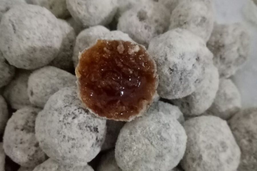 Bánh Pẻng Phạ: Ngọt Ngào, Giòn Tan Từ Gạo Nếp