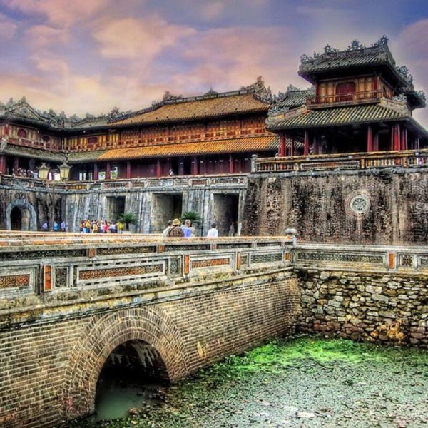 Hoàng thành Huế - Tour Xuyên Việt Khởi Hành Từ Hồ Chí Minh 19 Ngày