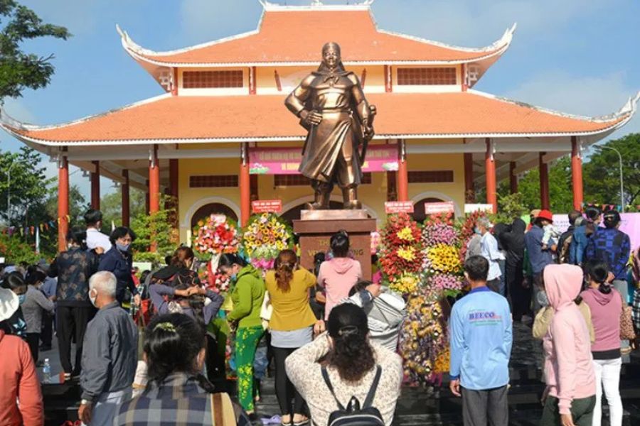 Lễ Hội Gò Tháp