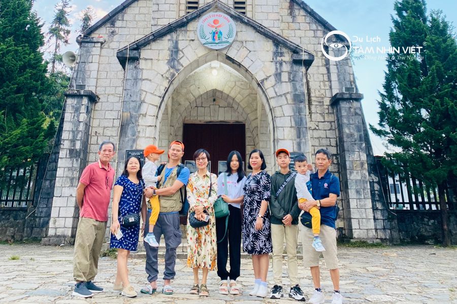 Nhà thờ đá - Sapa