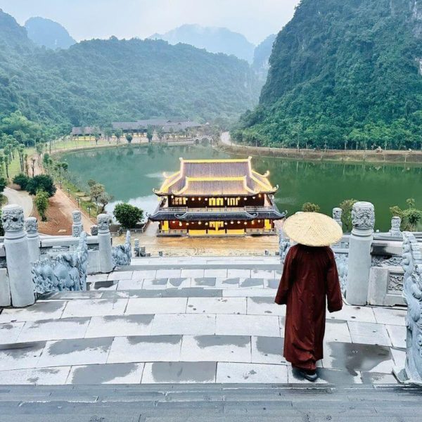 Check-in cảnh sắc thiên nhiên Thung Ui Ninh Bình trong tour du xuân 1 ngày