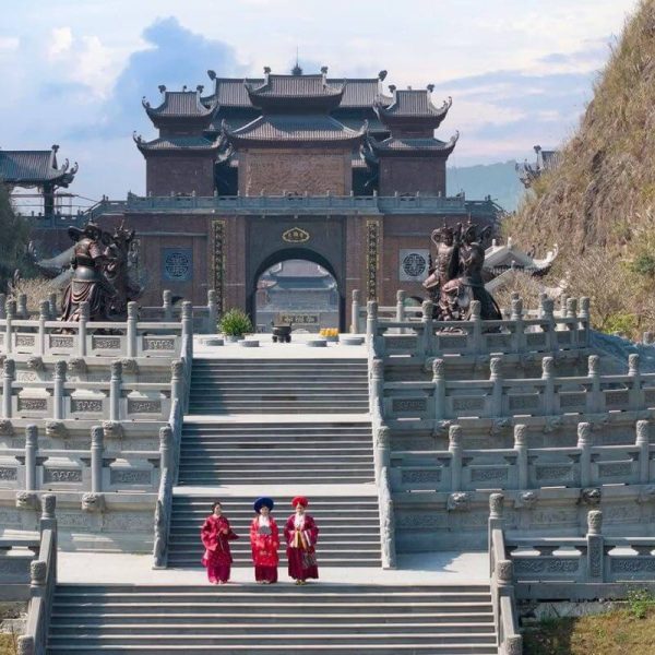 Hành trình du xuân tâm linh kết hợp trải nghiệm thiên nhiên Ninh Bình 1 ngày