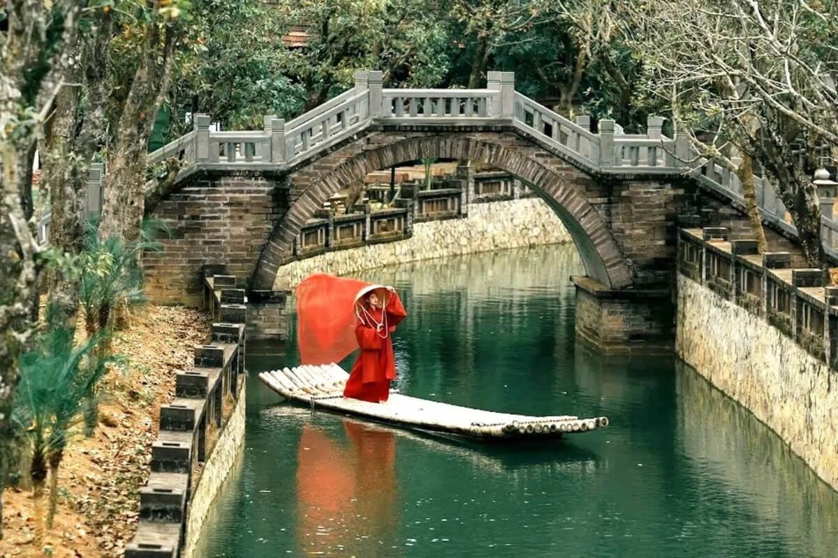 Tour du xuân Hà Nội - Chùa Bái Đính - Thung Ui 1 ngày trọn gói