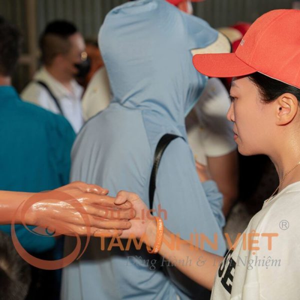 Du khách tham quan di tích Nhà tù Phú Quốc giàu giá trị lịch sử