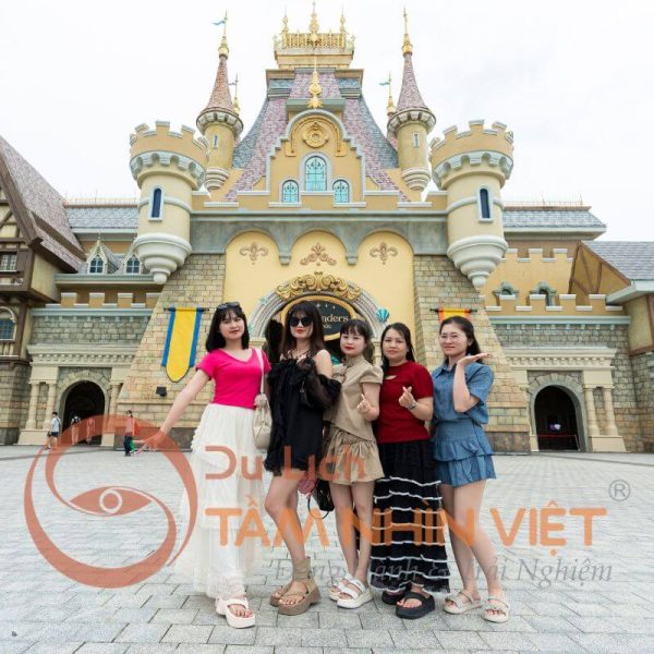 Khu lâu đài cổ tích nổi bật tại VinWonders Phú Quốc