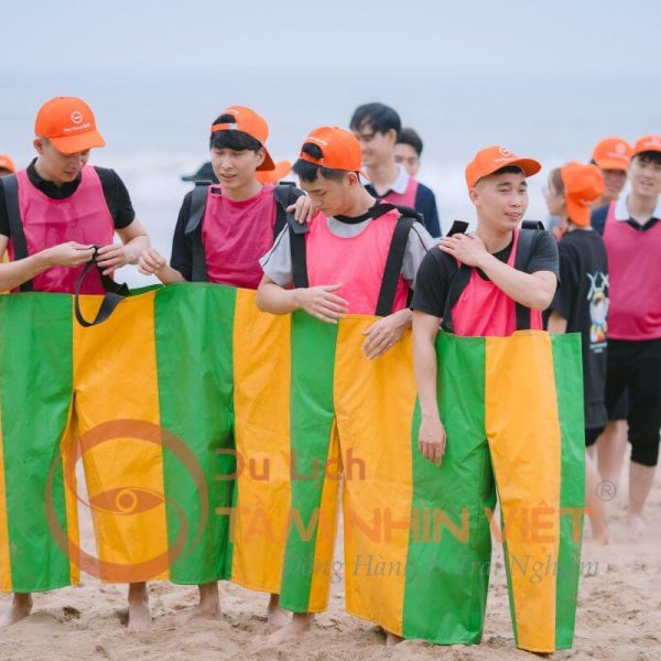 Team building biển Mỹ Khê