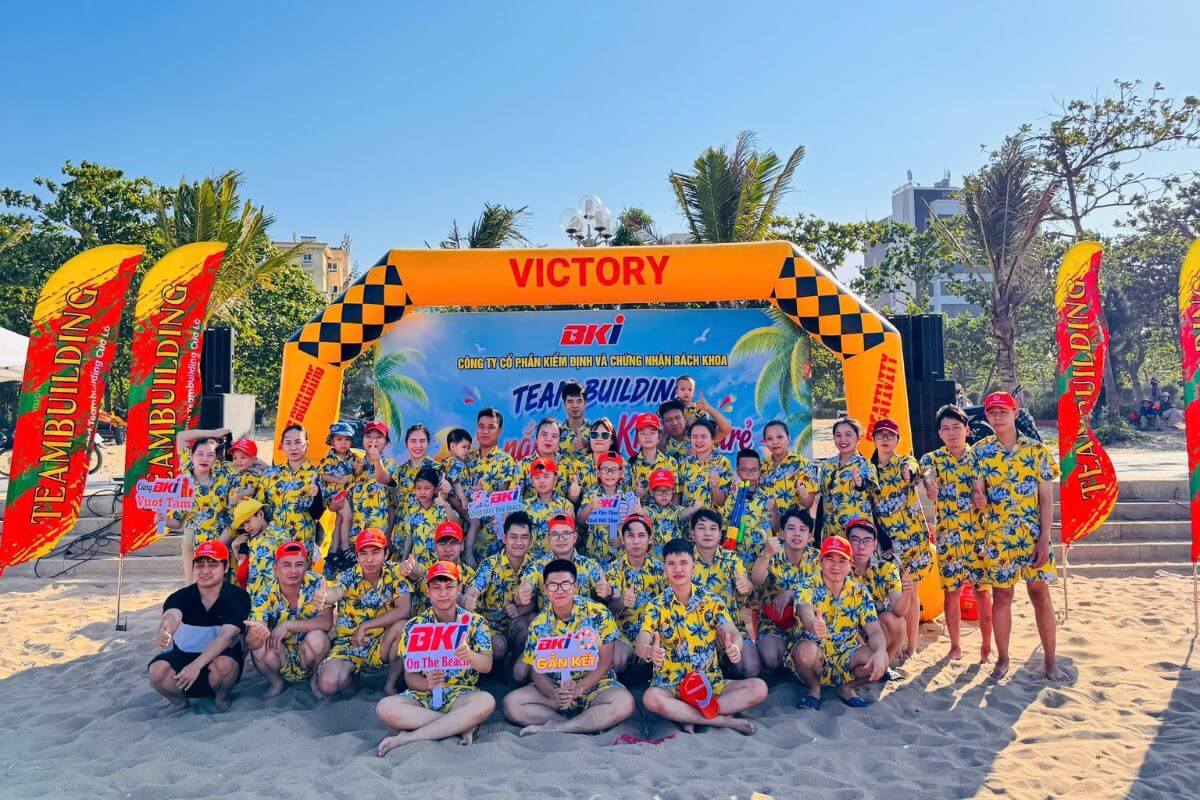 Team building bãi biển Cửa Lò Team building bãi biển Cửa Lò