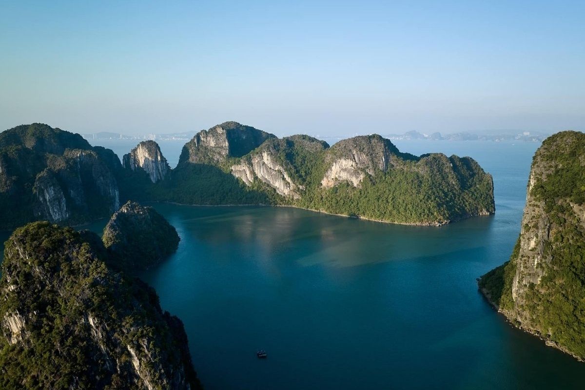Vịnh Hạ Long - Di sản UNESCO tại Việt Nam